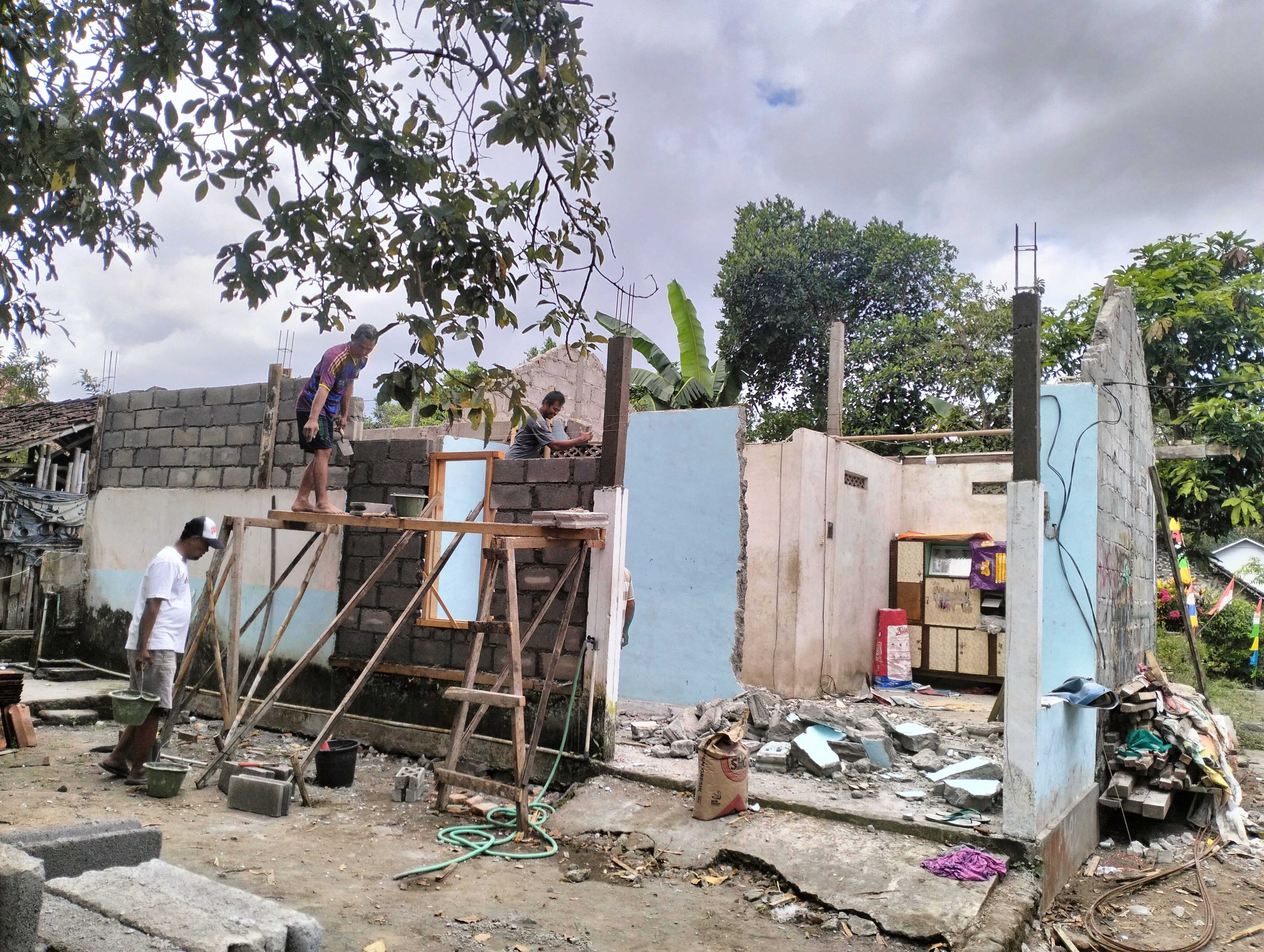 Foto Rumah 50% NY. WALINEM